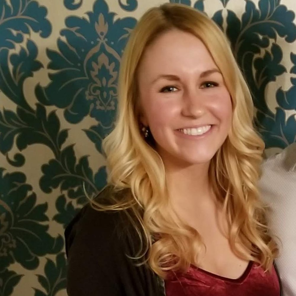 Meet your Posher, Alexis